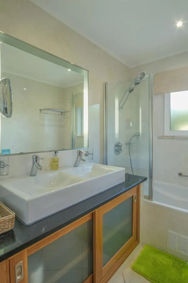 Casa Monte Cristo Apartments - Lemon Lagos