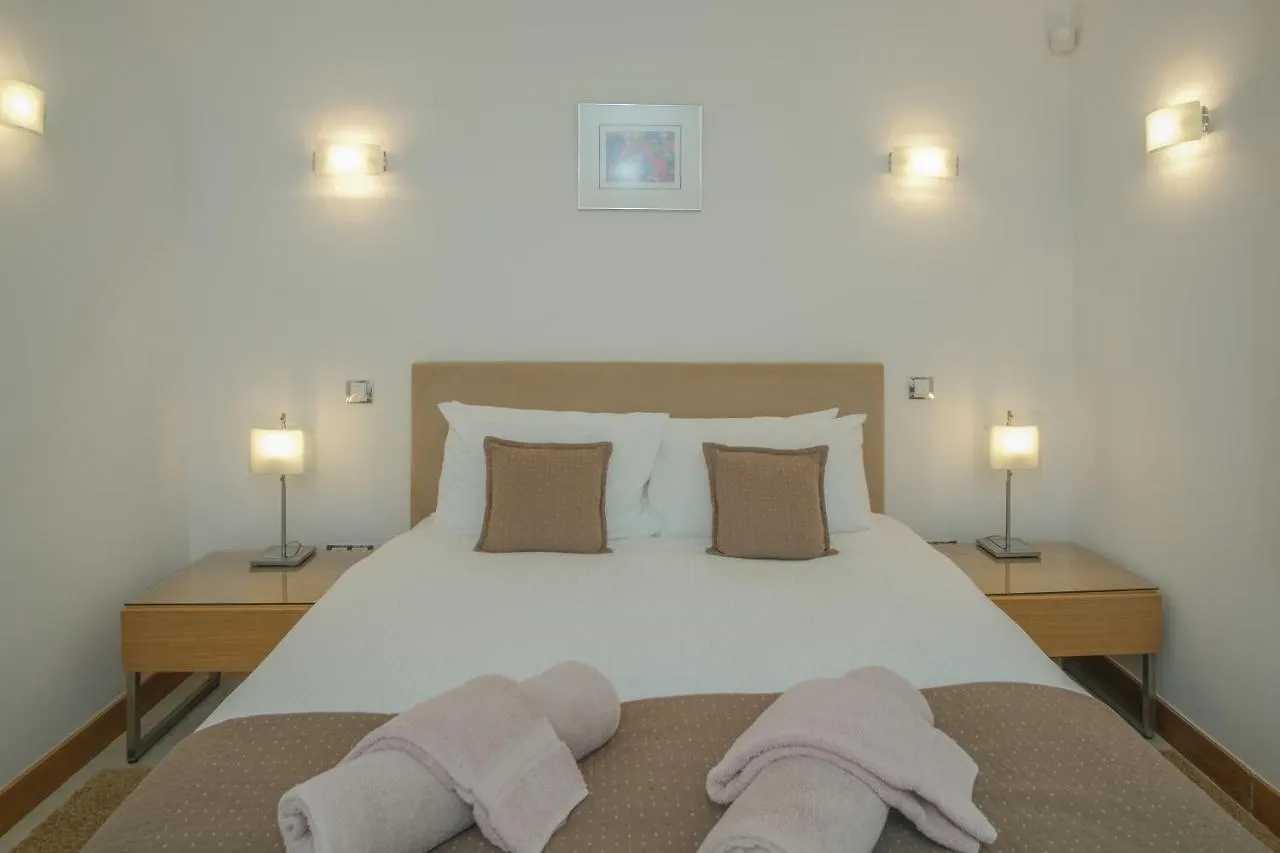 Casa Monte Cristo Apartments - Lemon location